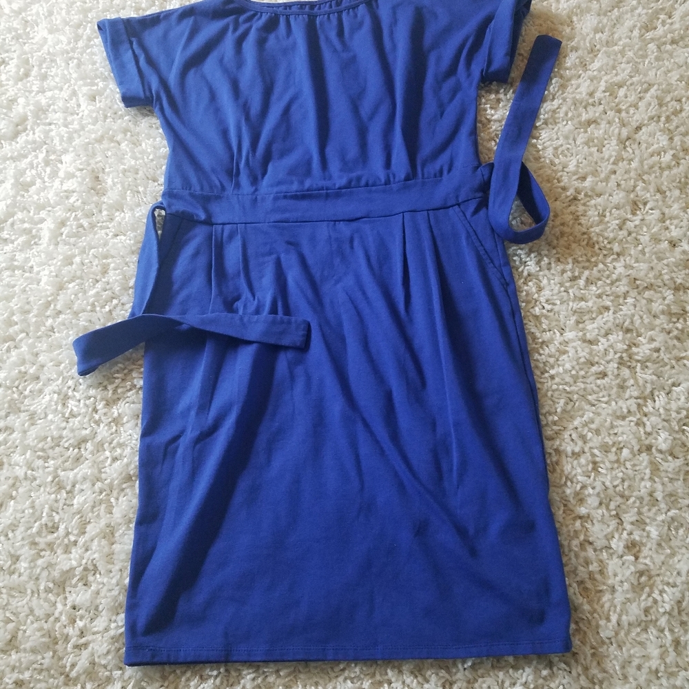 BEAUTIFUL dress 🖤 - Picture 3 of 5